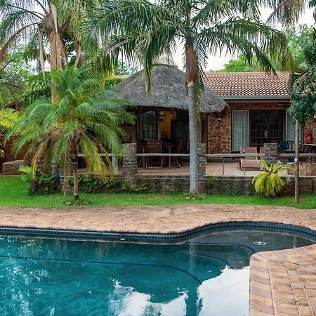 Tamboti House Hotell Malalane Exteriör bild