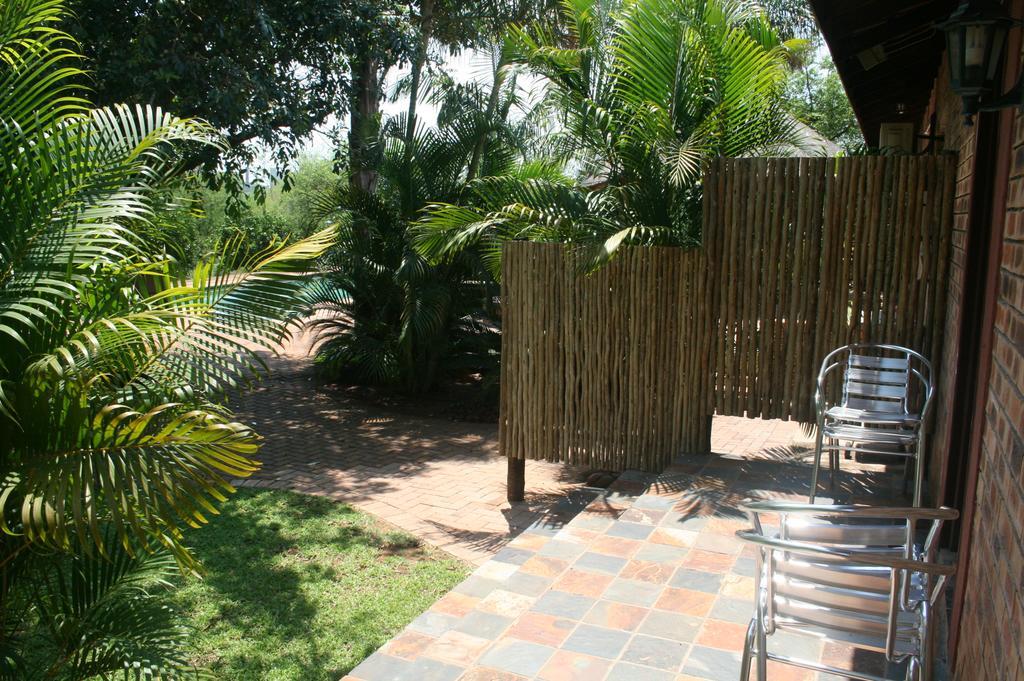 Tamboti House Hotell Malalane Exteriör bild